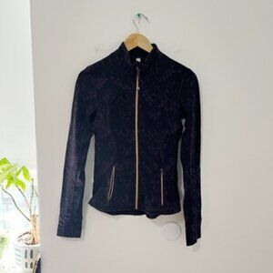 Lululemon Dark Purple & Black Floral Print Define Jacket Size 4